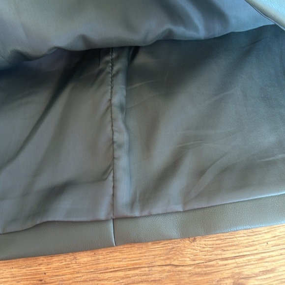 Bagatelle Faux Leather High Waisted Skirt in Winter Olive Size L - Picture 5 of 8